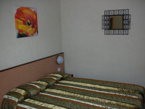 Hotel Douglas Puteaux Room photo